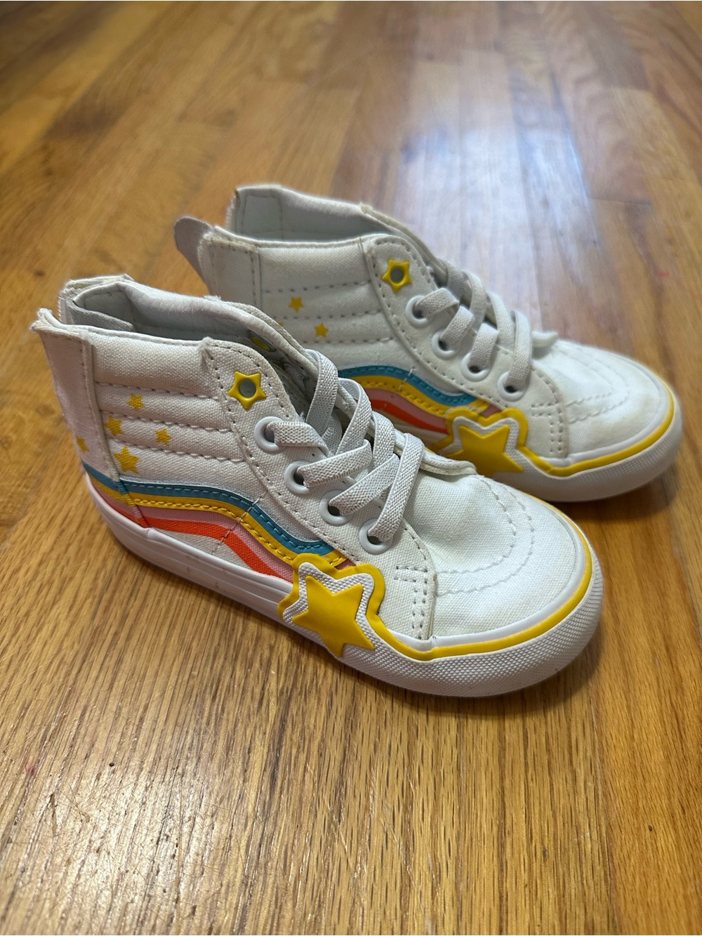 Toddler Vans High Top Sneakers with zip Back size 7.5